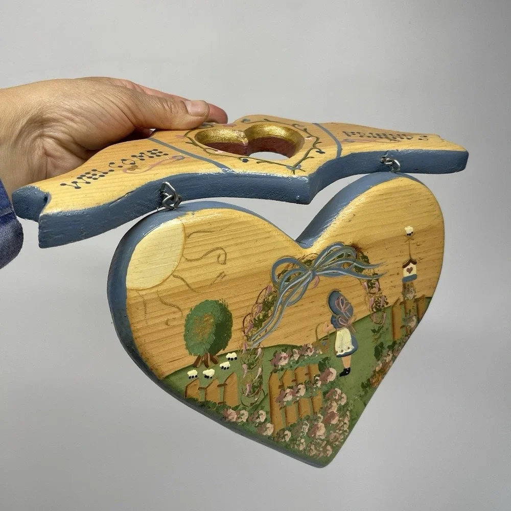 Vintage Heart Shaped Wood Folk Art Welcome Sign Handmade Country Cottage Grandma